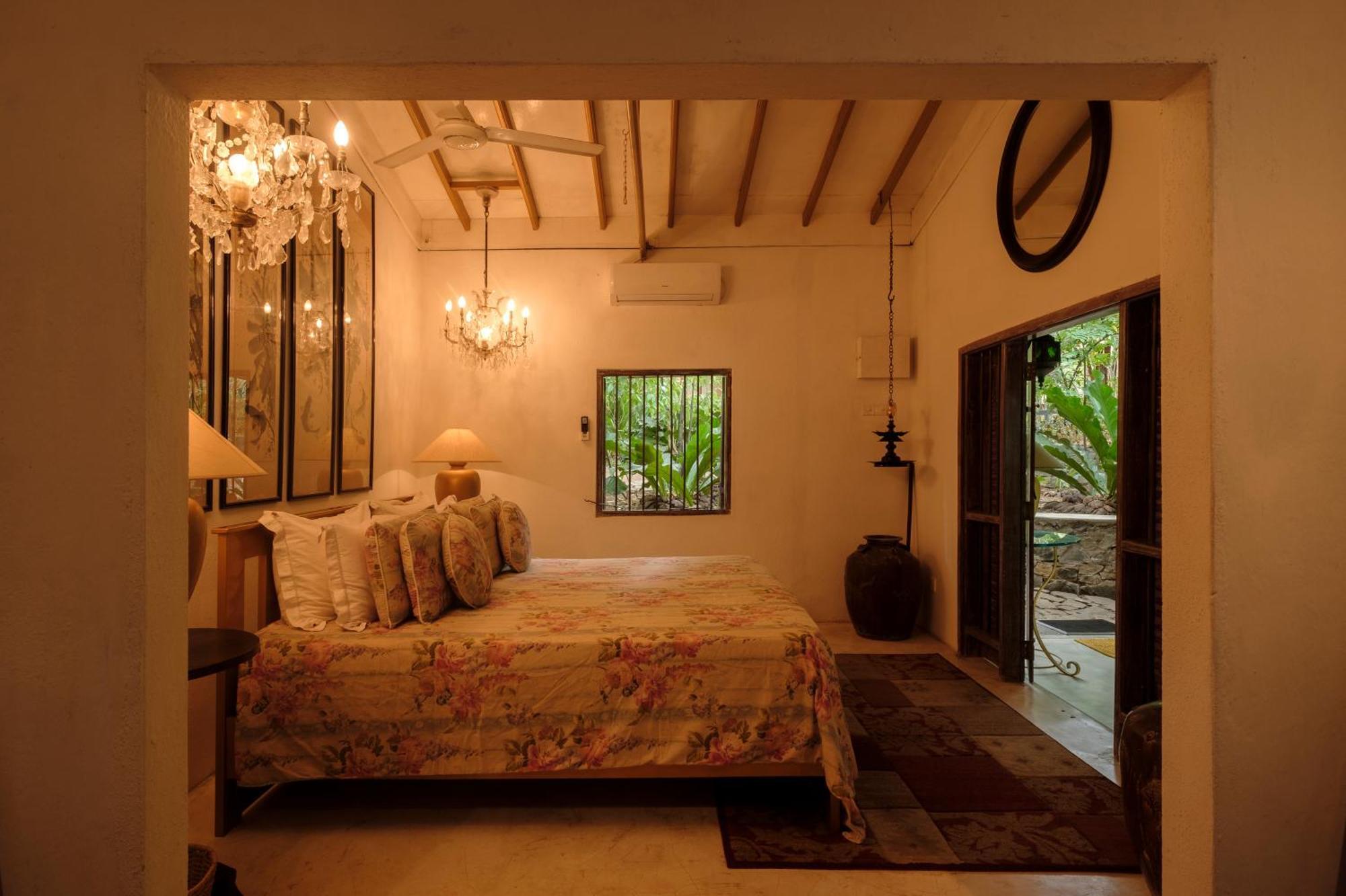 Casa Heliconia Hotel Gampaha Bagian luar foto